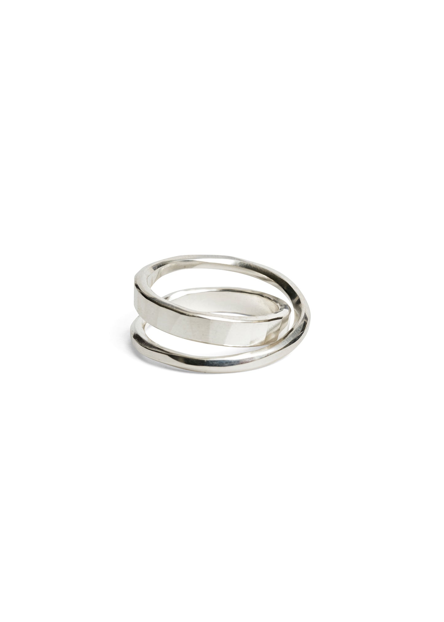 M1726 Ring Flat Crossed Silver