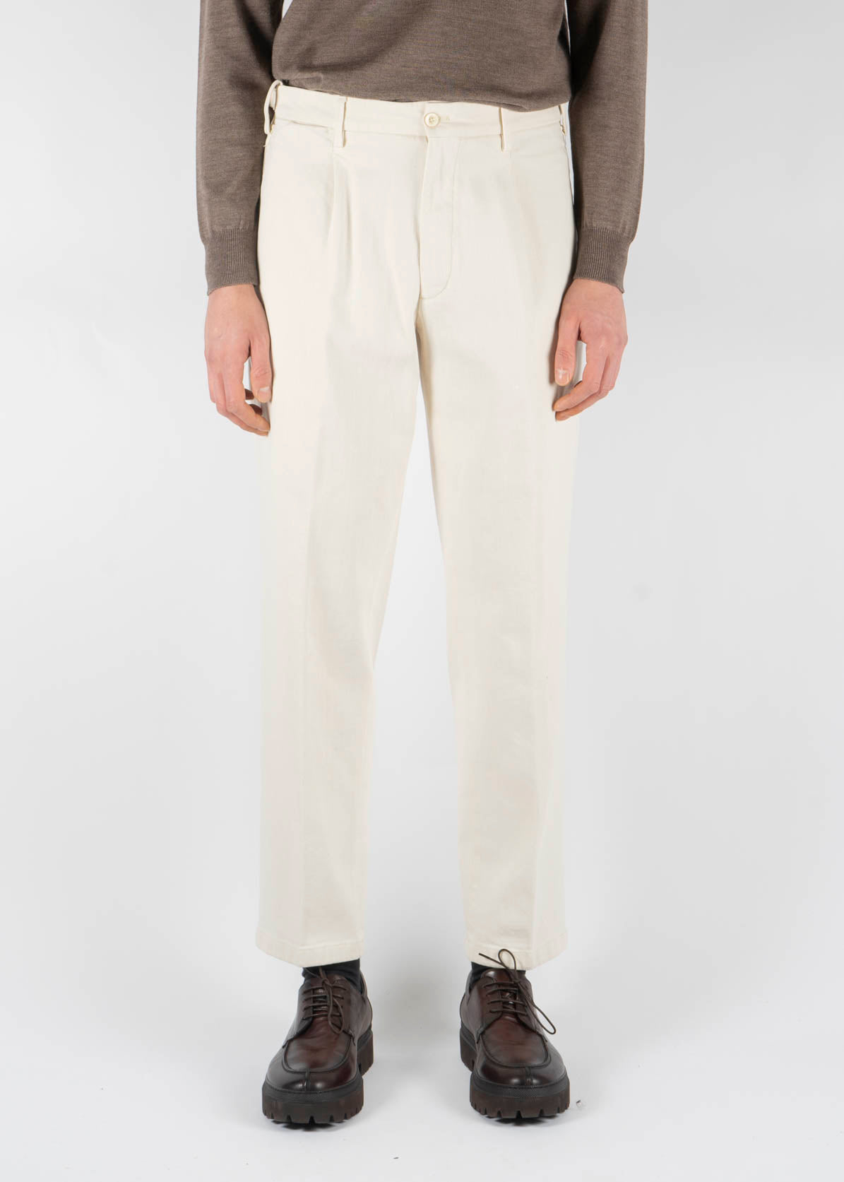 TOKYOD Pleated Trouser Off White